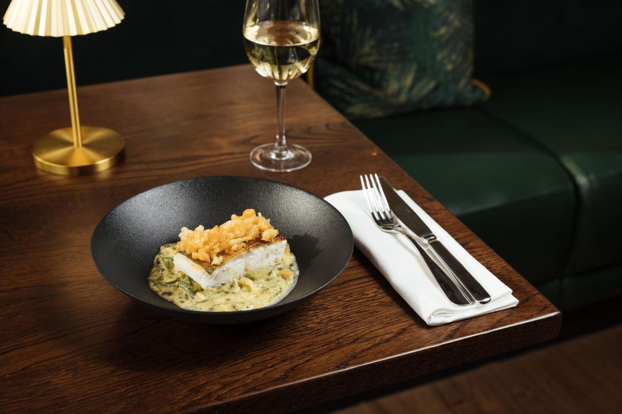 Montcalm East, Autograph Collection Hotel Лондон Екстериор снимка A dish at the restaurant