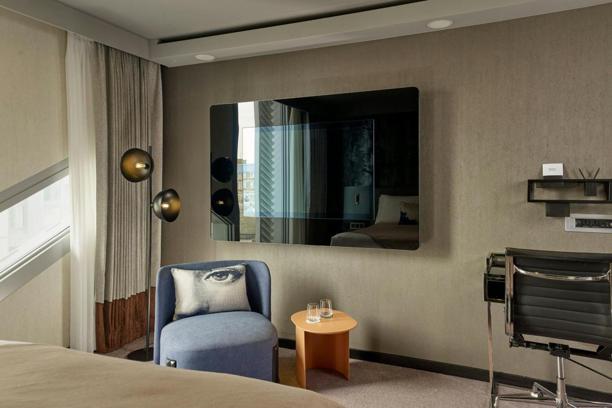 Montcalm East, Autograph Collection Hotel Лондон Екстериор снимка A room at the hotel